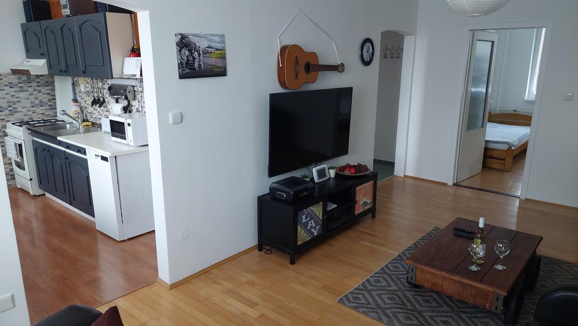 Apartman Surany Exterior foto